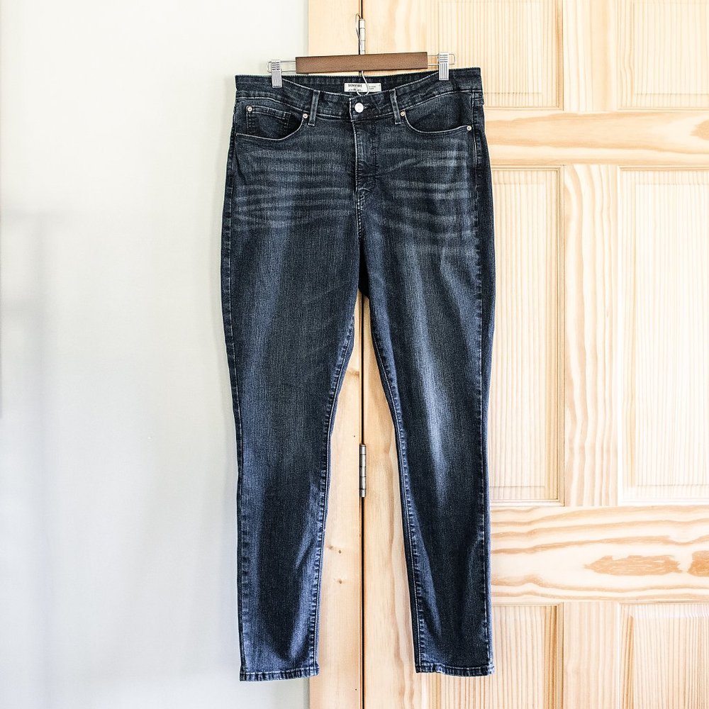 Levi's Signature Gold Jeans Totally Shaping Skinny Dark Wash Sz 16M 33 x 30